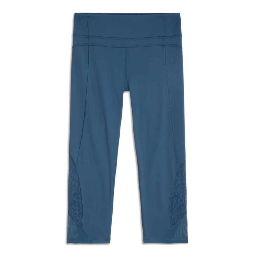 LULULEMON Twist And Train High-Rise Crop